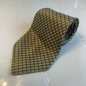 Classic‎ Checkered Green Men's Tie 100% Silk